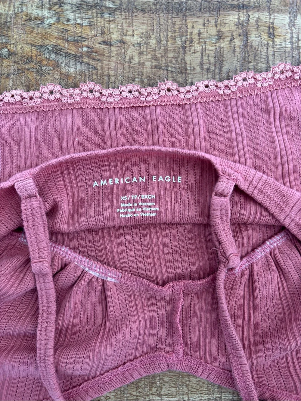Set of 2 Like New American Eagle Tanks - Size XS - Picture 7 of 7